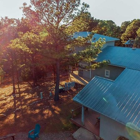 Broken Bow Cottage With Deck, Hot Tub And Fire Pit! Exterior photo